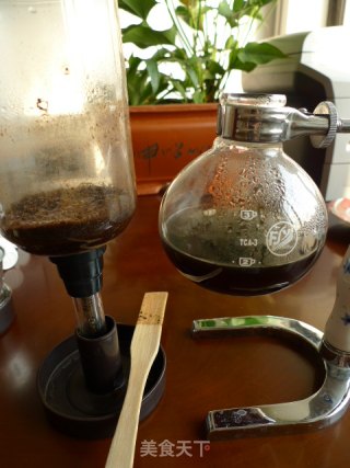 Dripping Fragrant and Fragrant Fragrance - Making Coffee in A Siphon Pot recipe