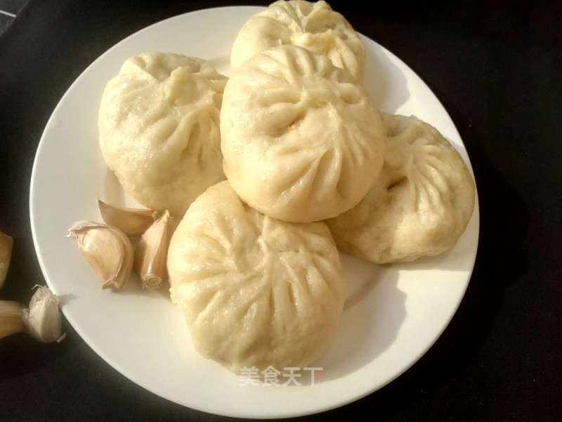 Cabbage and Asparagus Buns