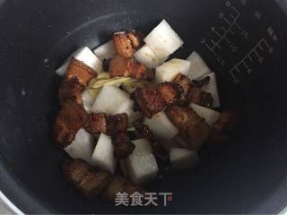 #御寒美食# White Radish Stewed Pork Belly recipe