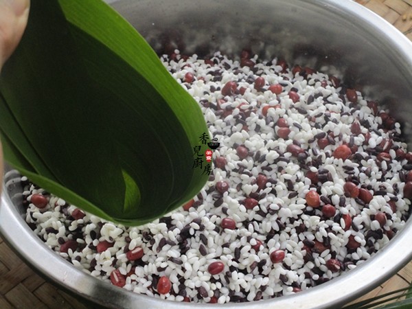 Red Bean Blood Glutinous Rice and Red Date Zongzi recipe