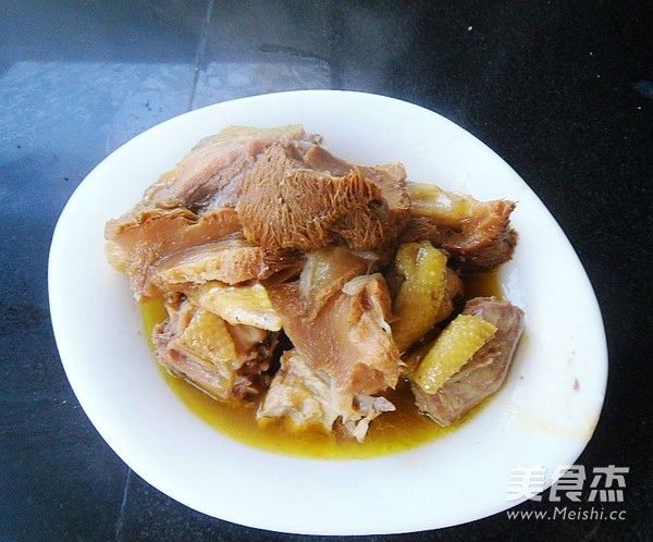 Stewed Chicken Head Mushroom recipe