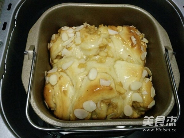 Yogurt Apple Roll Bread recipe