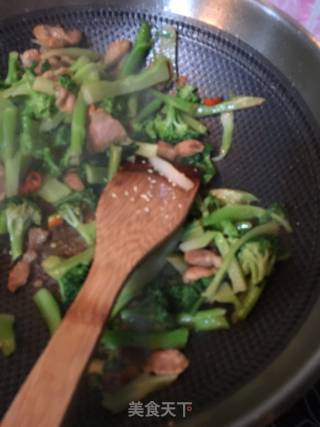 Fried Broccoli with Pork recipe