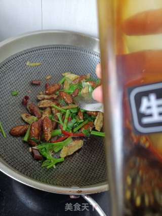 Dry Stir-fried Silkworm Pupa recipe