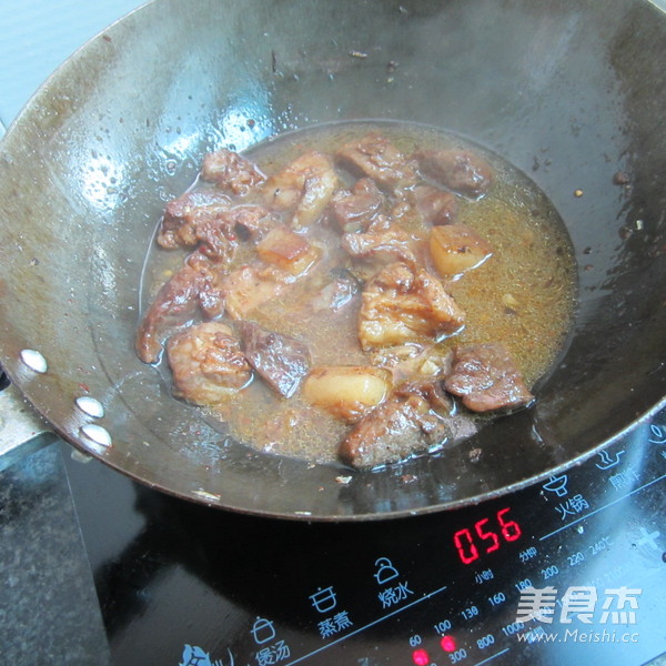 Braised Pork with Lettuce recipe