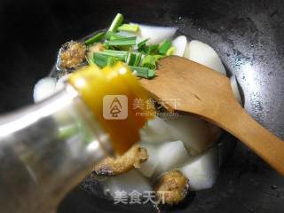 Boiled Mackerel with Radish recipe