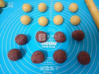 Cantonese-style Red Bean Paste Mooncakes recipe