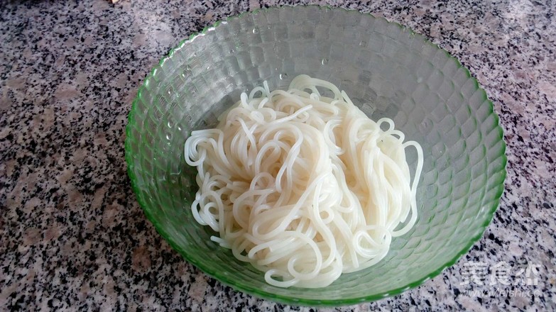 Cold Rice Noodles recipe