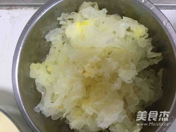 Thousands of White Fungus Companions recipe