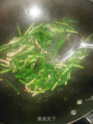 Stir-fried Spring Leek with Shredded Pork recipe