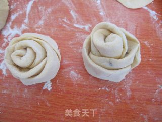 Pumpkin Rose Roll recipe