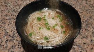 Chicken Soup Yang Chun Noodles recipe