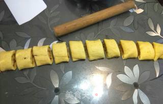 Pumpkin Bean Paste Rolls recipe
