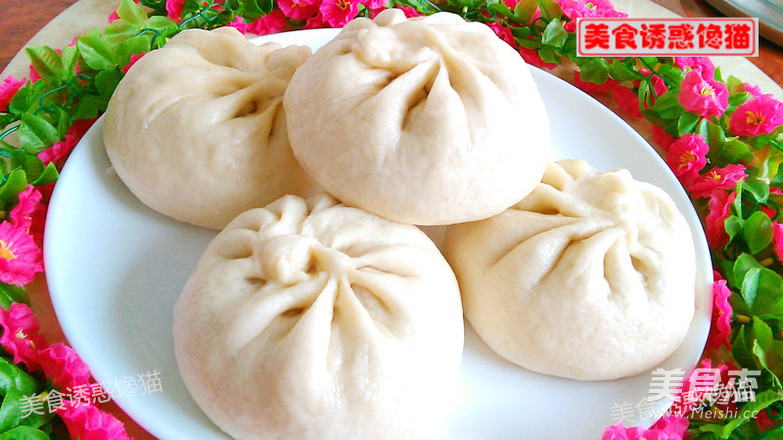 Pork Buns with Taro Barbecued Sauce recipe