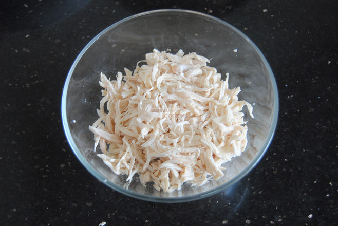 Shredded Chicken with Perilla recipe