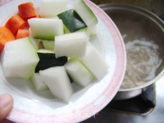 Easy to Make Good Soup-barley and Winter Melon Pork Ribs Soup recipe