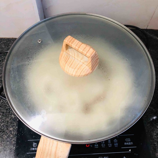 Braised Noodles with Beans recipe