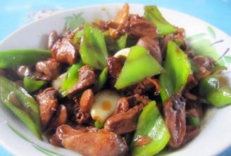 Stir-fried Chicken Hearts with Hot Peppers recipe