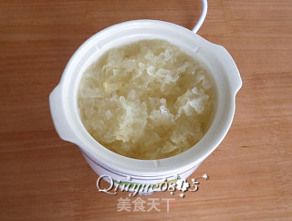 [guangdong] Braised Papaya with Rock Sugar and Tremella recipe