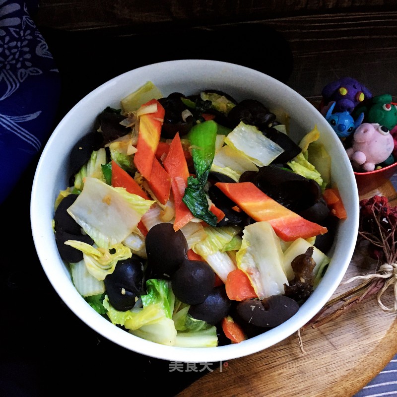 Stir-fried Vegetables with Fungus recipe