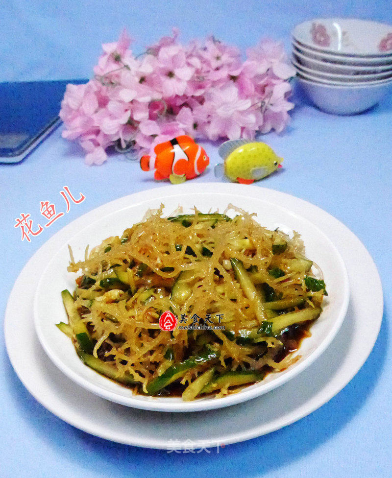 Cucumber Mixed with Jellyfish Flowers recipe