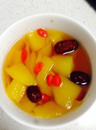 Mango, Red Date and Wolfberry Soup