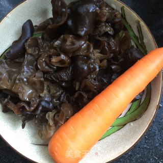 Garlic Broccoli with Fungus recipe