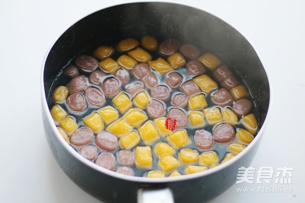 Distilled Two-color Potato Balls recipe