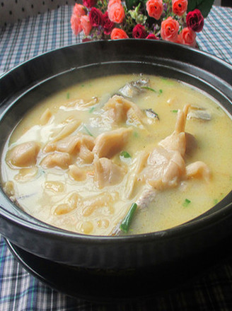 Mushroom and Crucian Carp Soup recipe