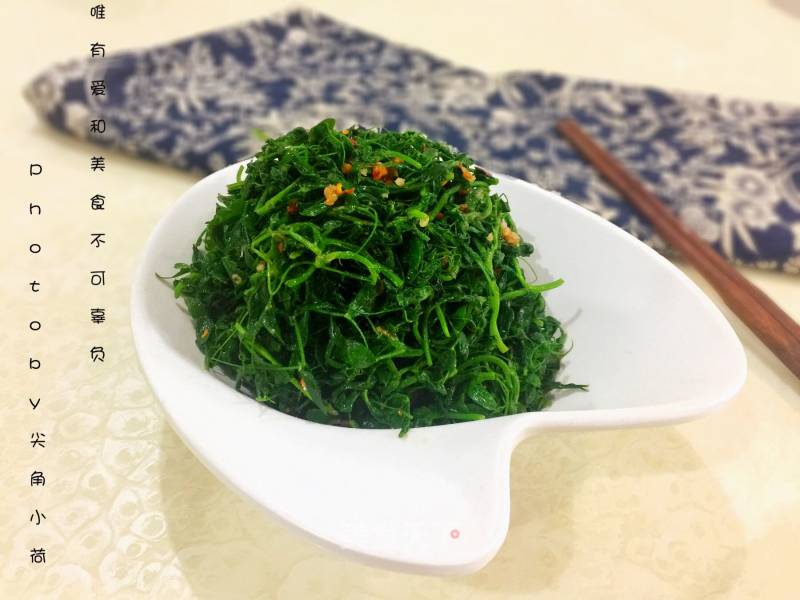 #春食野菜香#chilled Wild Lentil Seedlings recipe
