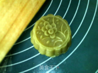 Cantonese White Lotus Mooncake recipe