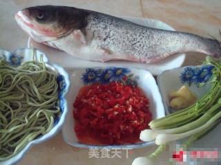 Chopped Pepper Fish Head: Spinach Noodles recipe