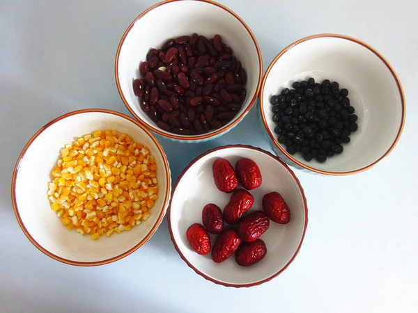 Red Dates and Black Bean Ballast Congee recipe