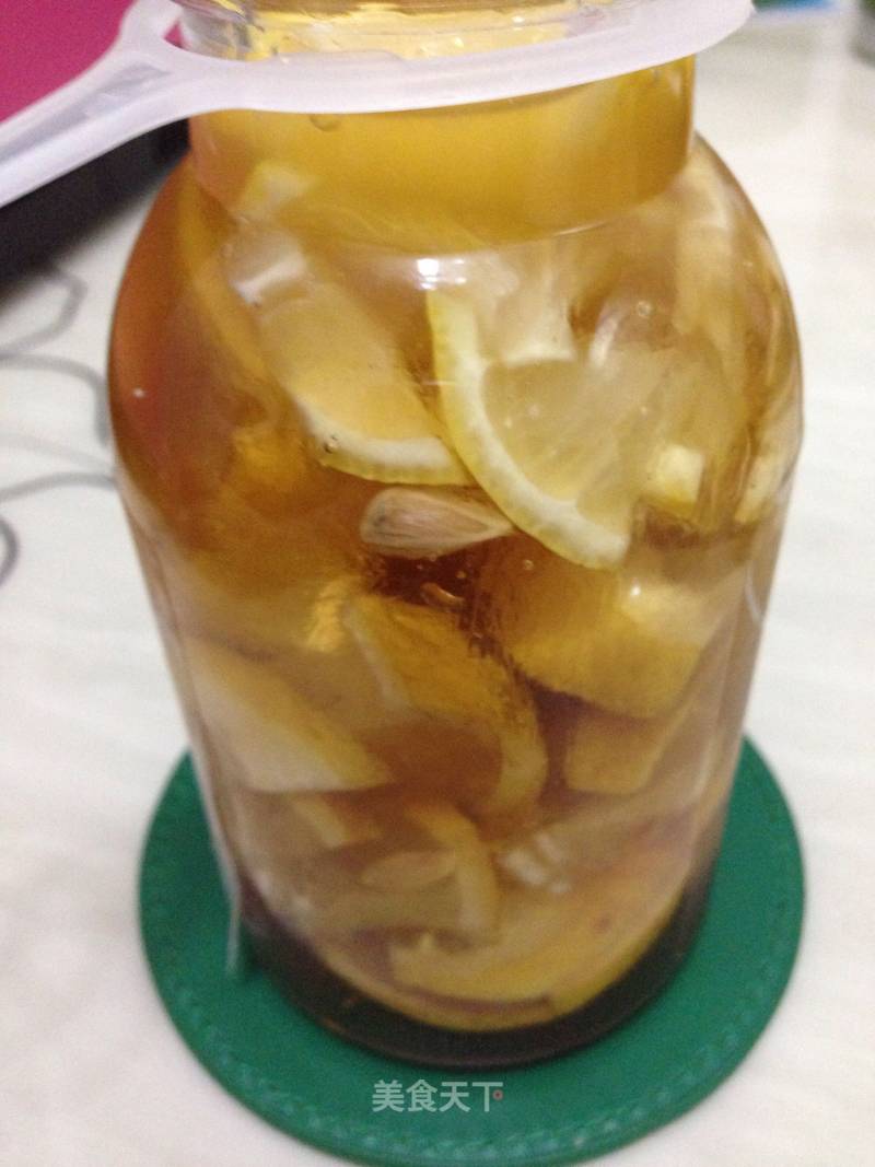 Summer Heat-relieving Lemon Honey recipe