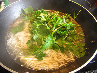 Delicious Enoki Mushroom Fish Soup recipe