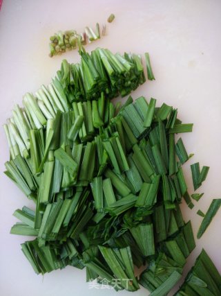 Stir-fried Bean Curd with Leek recipe