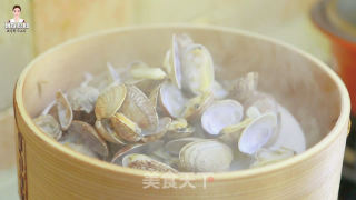 Huang Lei's Wine-steamed Clams in The Late Night Canteen recipe