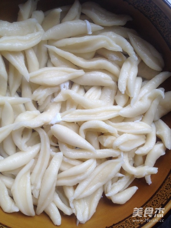 Marinated Noodles with Scissors recipe