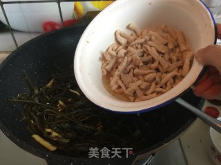 #trust之美# Fried Kelp Shredded Pork recipe