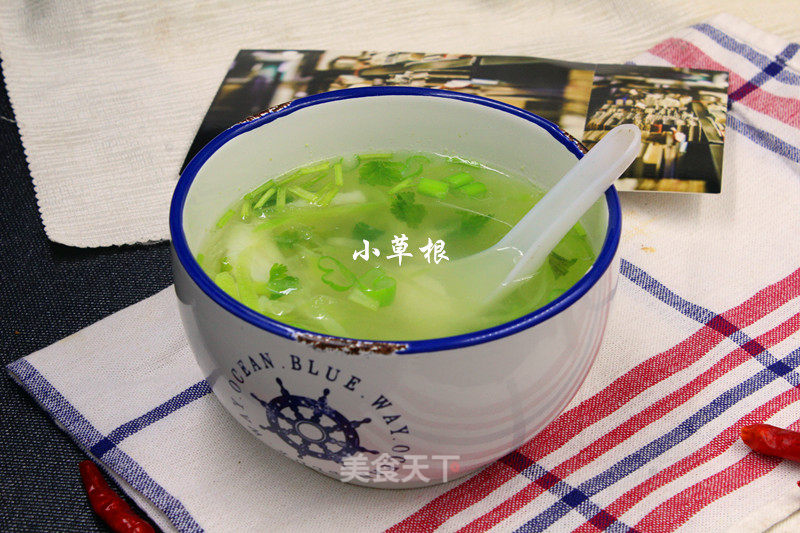 Fish Meat and Radish Soup with Fresh Eyebrows recipe