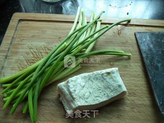 Stir-fried Noodle with Garlic Pork Belly recipe