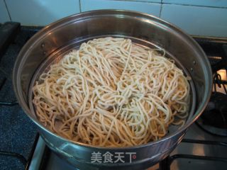 Lentil Braised Noodles recipe