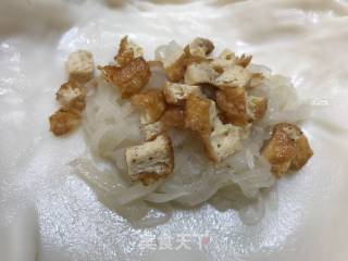 Dried Radish and Bean Curd Dumplings (jiexi Dumplings) recipe