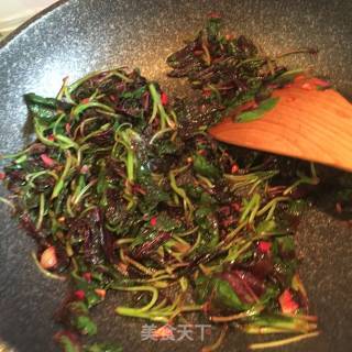 Tofu Stewed with Garlic and Amaranth recipe