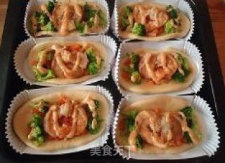 Shrimp and Vegetable Salad Bread recipe