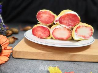 Strawberry Cake Roll recipe