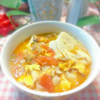 Noodles with Tomato and Egg Sour Soup recipe