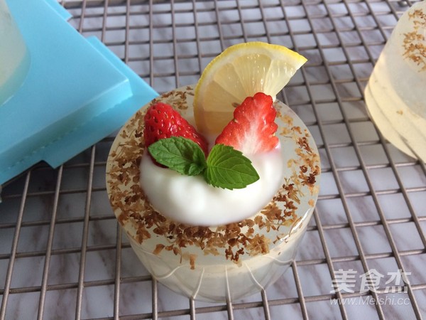 Fruit Yogurt Crystal Cup recipe