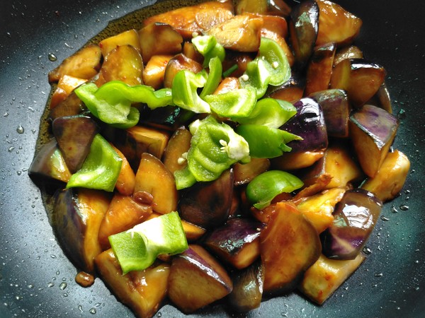 Stir-fried Green Peppers with Eggplant recipe