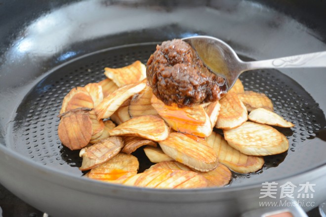 【pleurotus Eryngii in Sand Tea】, A Meaty Vegetarian Dish~ recipe